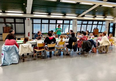 Udeleženci pred začetkom ustvarjanja.