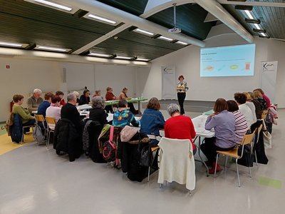 Utrinek s prve v nizu delavnic.